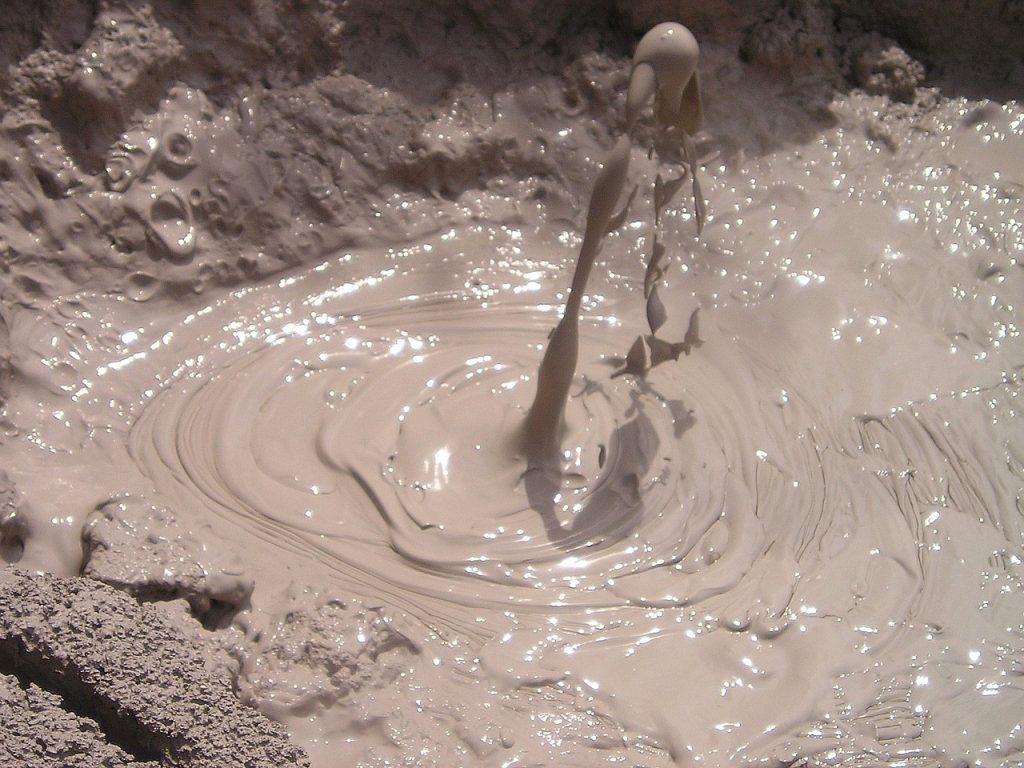 mud, volcanism, volcanic-84.jpg